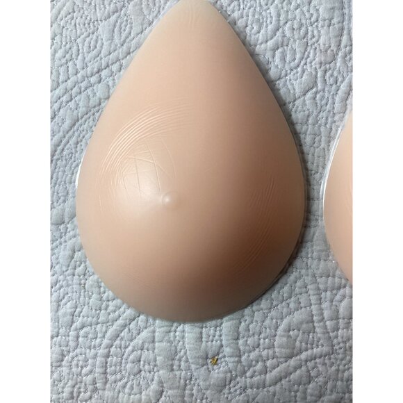 Silicone Breast Forms*Crossdressers*Sissy*Cosplay*Teardrop Shape*NIB*800g*C Cup - Picture 3 of 8
